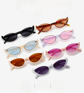 Collection de lunettes de soleil œil-de-chat en noir, écaille de tortue et rose clair