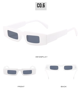 Vues détaillées de lunettes de soleil blanches rectangulaires à verres gris foncé
