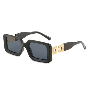 Square Sunglasses Retro Rectangle PC Frame UV400 Protection Fashion Streetwear Metal Chain Hinge For Women