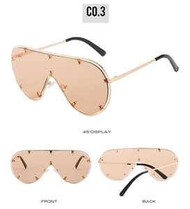 Lunettes aviateur oversize avec verres teintés et détails de rivets en trois vues