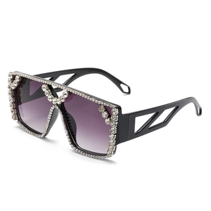 Oversized Square Rhinestone Sunglasses Luxury Gradient Lens Full Frame Sparkly Diamond Eyewear Fashion Party Hip Hop For Women