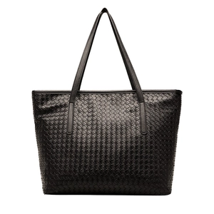 Klassische schwarze geflochtene Leder-Tote-Bag mit Intrecciato-Muster und Trageriemen