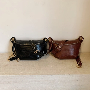 Women Crossbody Chest Bag PU Leather Half Moon Shape With Gold Chain Vintage Adjustable Strap Retro Casual Fashion