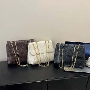 Women Woven Shoulder Bag PU Leather Retro Fashion Underarm Bag With Gold Metal Chain Strap Commuting Crossbody Bag