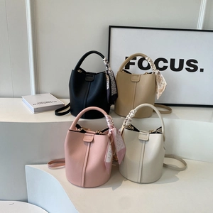 Borsa A Secchiello Da Donna In Pelle PU Con Manico In Foulard E Bustina Interna Borsa A Tracolla Alla Moda Per Uso Quotidiano