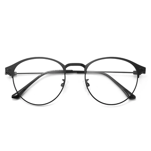 Lunettes à monture métallique ronde noire classique avec plaquettes de nez en silicone