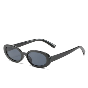 Lunettes de soleil ovales vintage pour femmes avec monture noire et verres foncés Y2K