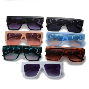 Flat top oversized square sunglasses with metal floral temple and stripe patterns