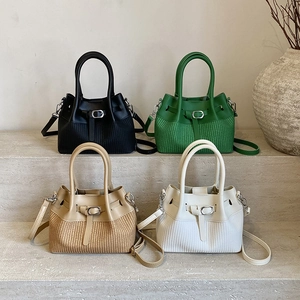 Sac Seau Épissure Femmes Cuir PU Et Texture Tissée Sac À Main Avec Bandoulière Réglable Boucle Métallique Mode Urbaine