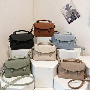 Women Messenger Bag Textured PU Leather Retro Handbag Adjustable Strap Minimalist Square Flip Crossbody Daily Purse
