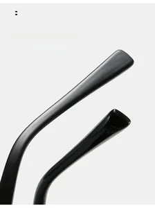 Detailed close-up of the ergonomic nose pads on these vintage double-bridge sunglasses