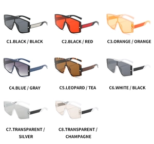 Grille de lunettes de soleil oversize plates en huit couleurs avec textures en cuir