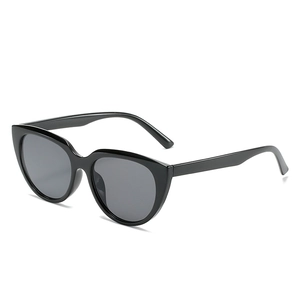 Cat Eye Sunglasses PC Frame UV400 Protection Retro Trendy Tinted Lens Eyewear For Outdoor Fashion Women Men