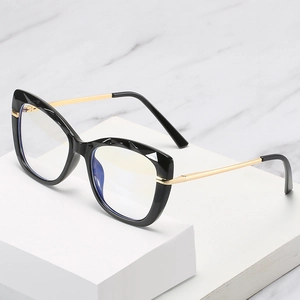 Lunettes œil de chat anti-lumière bleue avec monture noire et branches en métal doré