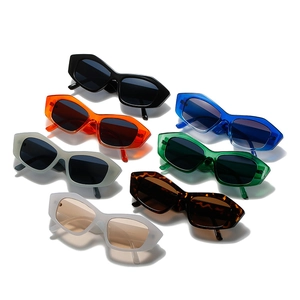 Set of 7 trendy cat-eye polygon sunglasses in multiple colors with geometric retro frames