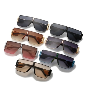 Set of stylish oversized square frameless sunglasses in multiple gradient color options