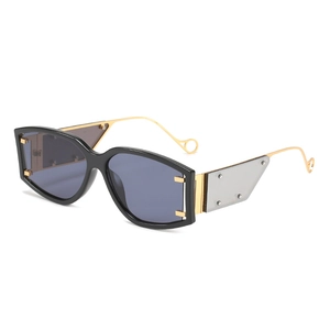 Lunettes De Soleil Carrées Surdimensionnées Femmes Protection UV400 Monture PC Métal Mode Tendance Décor Rivet Voyage