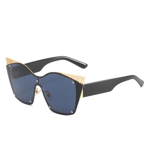 Oversized Cat Eye Sunglasses For Women Metal Hollow Filigree Frame PC Gradient Lens Fashion UV400 Protection