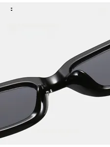 Close-up of comfortable integrated nose pads on trendy square children's sunglasses