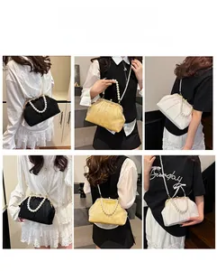 Détails des sacs nuages avec bandoulières en perles en noir, jaune et blanc et styles
