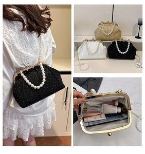 Vue détaillée de l'intérieur du sac pochette perle vintage et options multicolores