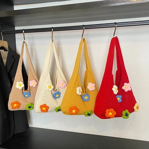 Sac À Épaule En Tricot Femmes Fleur Au Crochet 3D Style Fait Main Doux Décontracté Sac Fourre-Tout Sous Le Bras Grande Capacité Léger
