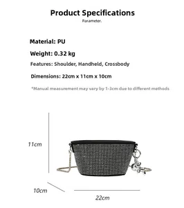Specifiche dettagliate delle dimensioni per la borsa a tracolla nera con strass e catena