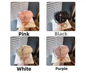 Sacs en forme de cœur matelassés de diamants en rose noir blanc et violet