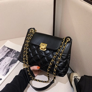 Klassische schwarze Stepptasche mit goldener Kette und Vintage-Metallschloss für Damen