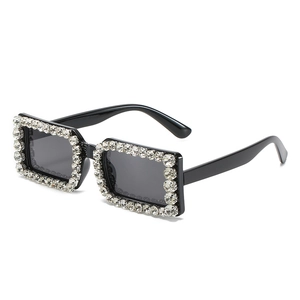 Oversized Square Rhinestone Sunglasses Women PC Frame AC Lens UV400 Protection Luxury Fashion Retro Jelly Color Eyewear