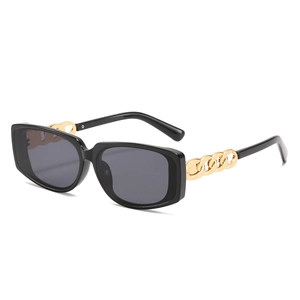Fashion Square Sunglasses For Women Vintage Rectangle PC Frame With Gold Metal Chain Temple UV400 Trendy Chic Eyewear