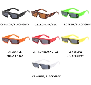 Collection de lunettes de soleil rectangulaires en noir, léopard, vert, orange, rouge et jaune