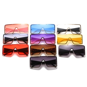 Übergroße Quadratische Shield Sonnenbrille UV400 Nieten Quilt Textur Bügel Kunststoff Metall Rahmen Mode Trendy Unisex