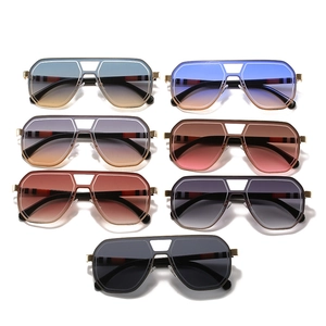 Classic large frame aviator sunglasses with gradient lenses in seven diverse colors
