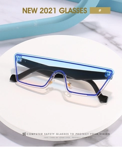 Détail de monture dégradée bleu clair avec plaquettes de nez en silicone confort