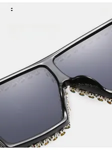 Close-up of comfortable nose pads on black square rhinestone sunglasses