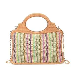 Bolso de paja con rayas coloridas con asa de bambú y correa de hombro de cadena dorada