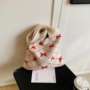 Knitted tote bag with red bow patterns for women, casual and stylish large shoulder bag