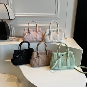 Women Fashionable Vertical Pleated PU Leather Bucket Bag Versatile Shoulder Crossbody Handheld Tote With Magnetic Closure