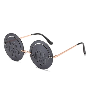 Lunettes De Soleil Rondes Monture Métallique Motif Flamme Creuse Protection UV400 Style Punk Hip Hop Femmes