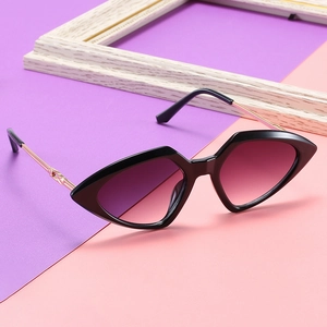 Fashion small frame triangular sunglasses with purple gradient lenses and gold metal temples
