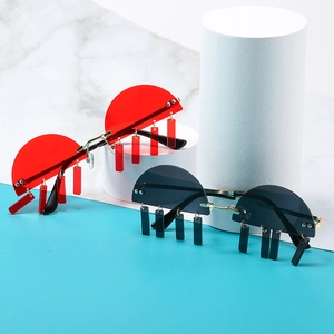 Retro semi-rimless sunglasses with rectangular fringes in red and grey lens colors