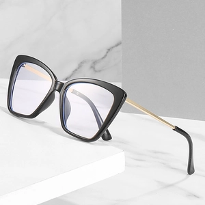 Retro cat-eye blue light blocking glasses with black frame and gold metal temples