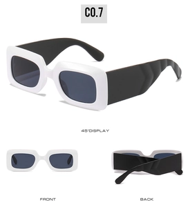 Vues multiples de lunettes de soleil carrées avec monture blanche et larges branches