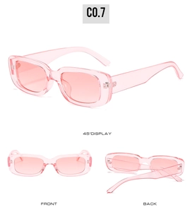 Vue multi-angle de lunettes de soleil rectangulaires rose translucide au design rétro chic