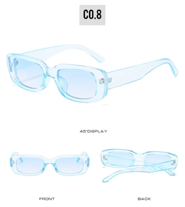 Vues détaillées de lunettes de soleil ovales bleu clair avec verres dégradés