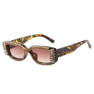 Retro tortoiseshell rectangle sunglasses with sparkling brown rhinestones and gradient lenses