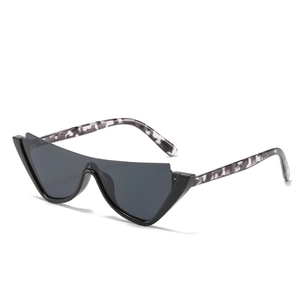 Lunettes De Soleil Oeil De Chat Protection UV400 Monture PC Mode Carrées Pour Femmes Voyage Fête
