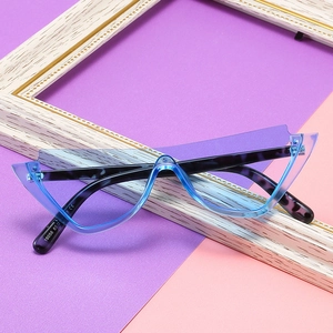 Lunettes de soleil carrées oversize tendance avec dégradé bleu et branches en écaillé