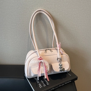 Pink lychee texture shoulder bag with plaid lace bows and heart pendants in 45-degree view